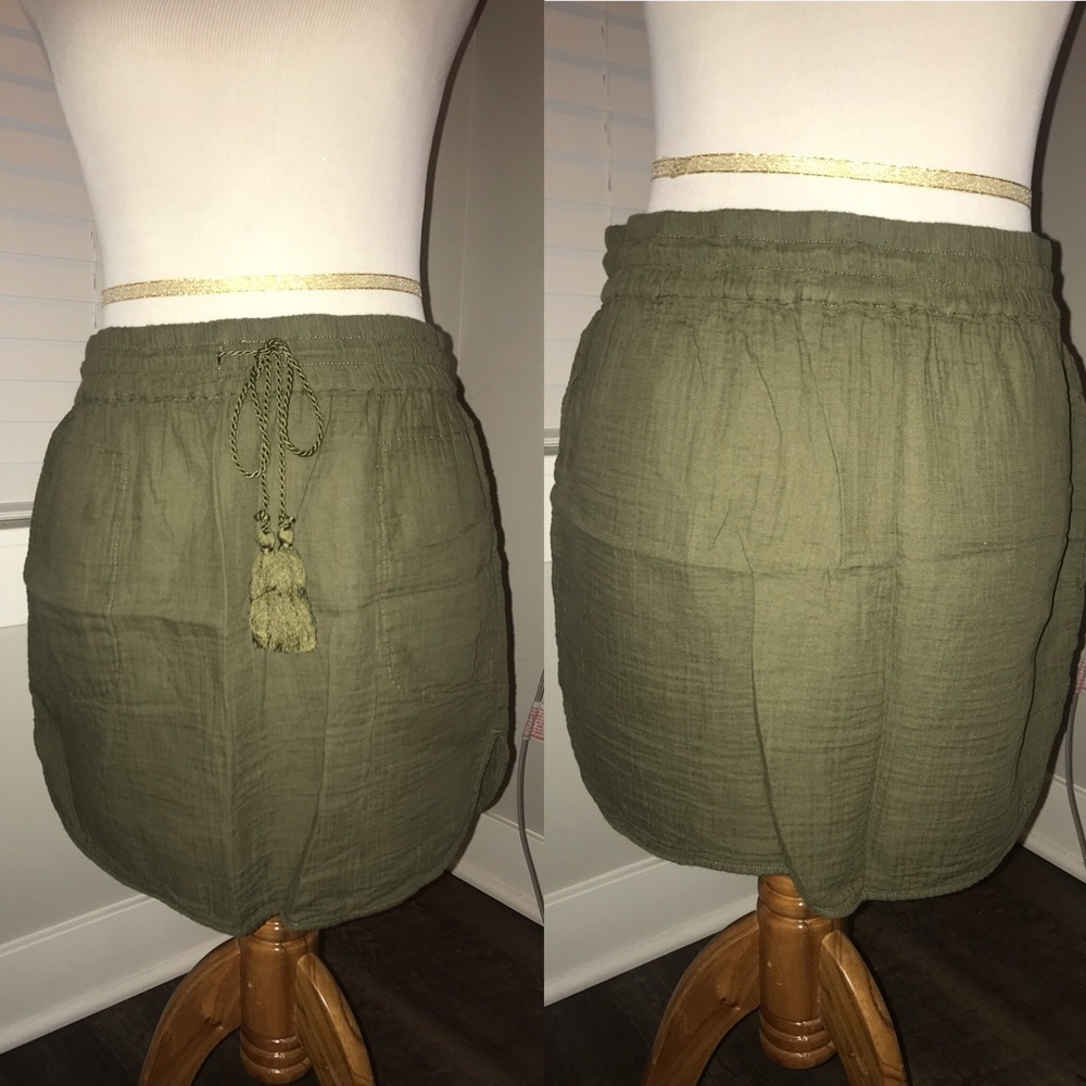green skirt with tie detail - size M worn once